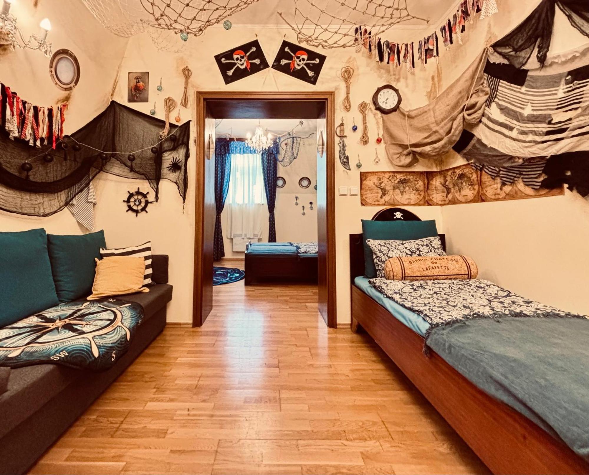 Pirate Family, Theme Room, Free Parking Karlowe Wary Zewnętrze zdjęcie